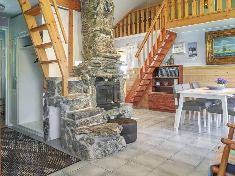 Vacation home with sauna & terrace — photo 4