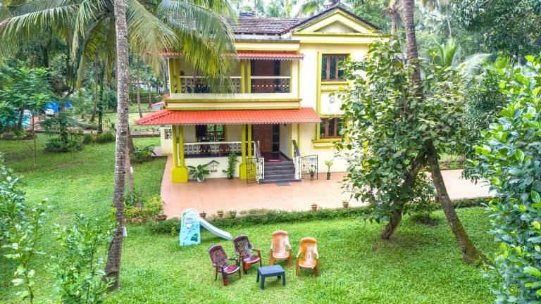 180 m&sup2; Villa