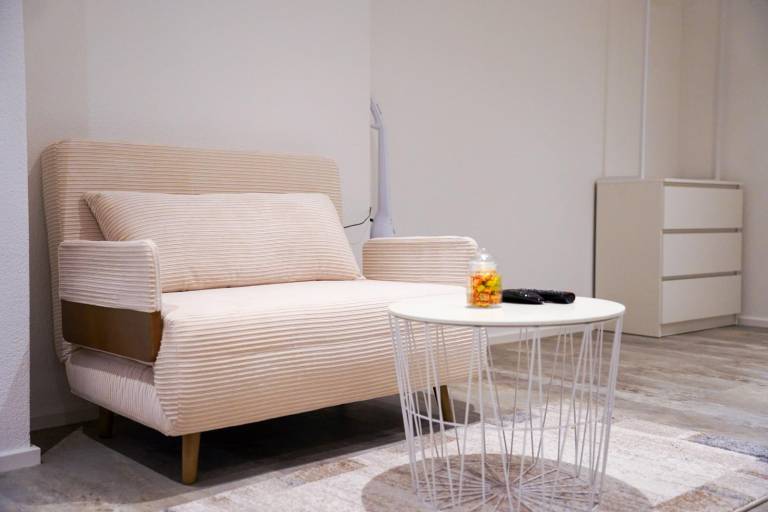 Family-oriented nice apartment with patio, fast internet & yard | Garden view | Pet-friendly — photo 2