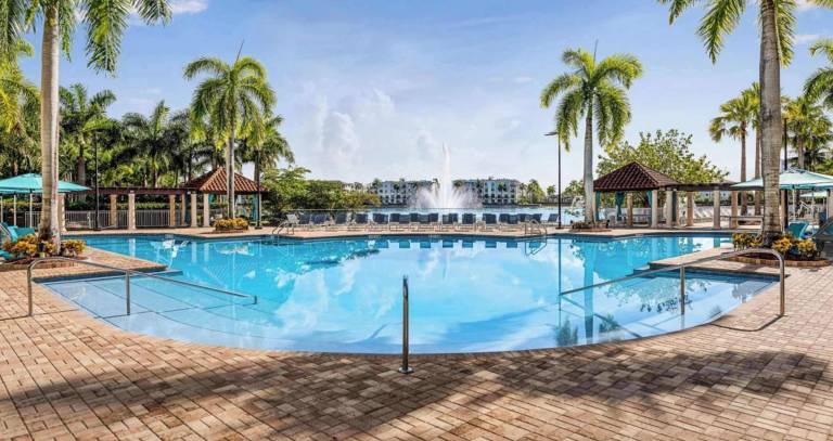 Condo  Doral