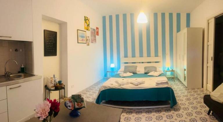 Beautiful holiday apartment with patio & garden | Dogs allowed — photo 2