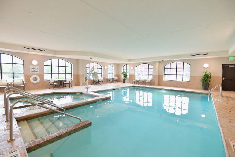 Staybridge Suites By Holiday Inn Wisconsin Dells - Lake Delton By IHG in Wisconsin Dells, WI