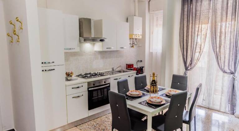 Holiday apartment with patio — photo 3