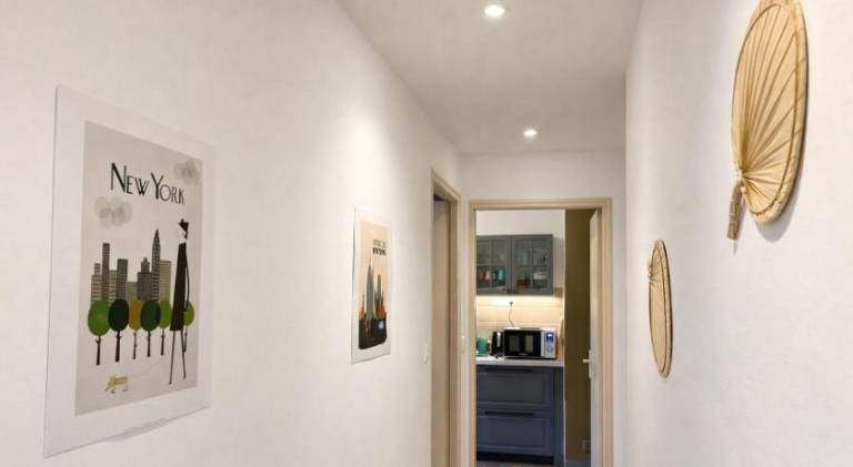 Rental apartment with patio — photo 5