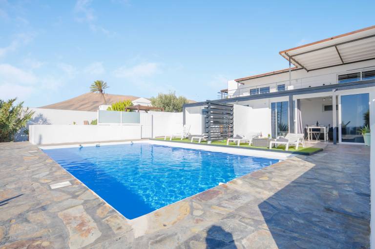House Puerto Calero