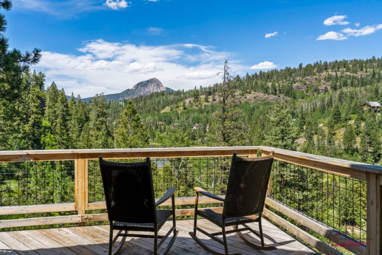 Hot Tub, Incredible Deck/Views, Firepit! — photo 3