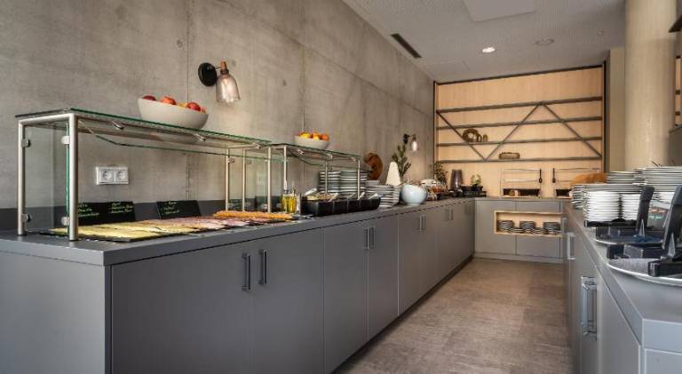 Holiday Inn - the niu, Timber Esslingen by IHG — photo 5