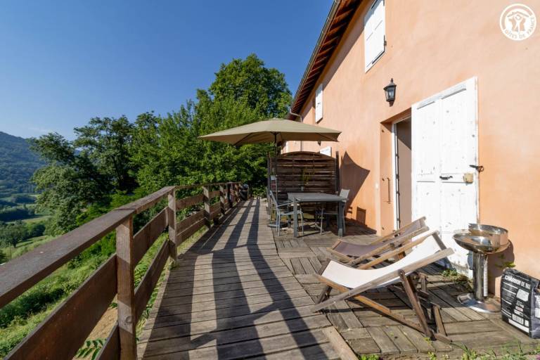 Gite with patio — photo 3