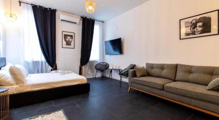 Tiffany & Babylon Luxury Stay — photo 2
