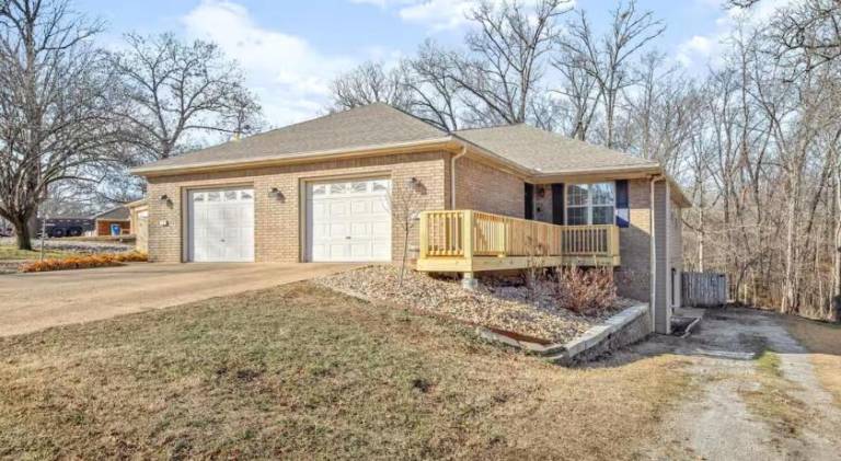 House with pool | Pet-friendly in Bentonville, AR