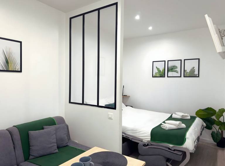 Rental apartment | Near Champs-Élysées | Good for workation | Pets are welcome in Levallois-Perret