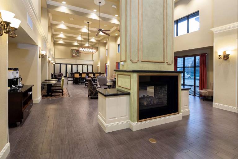 Hampton Inn & Suites Baton Rouge - I-10 East — photo 2