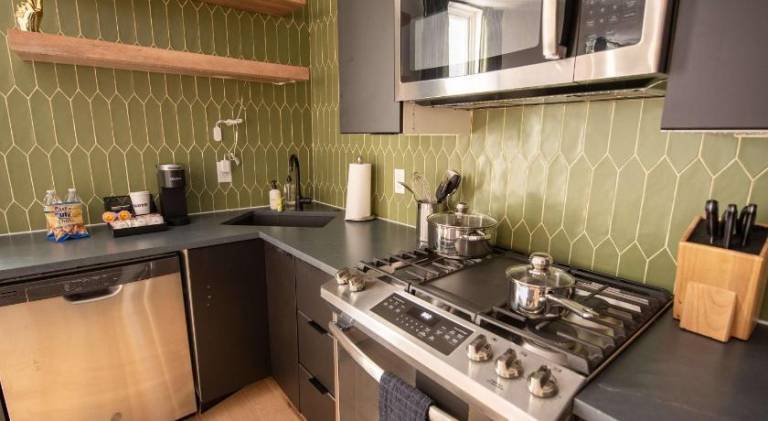 Serviced apartment with 2 rooms for 5 persons — photo 5