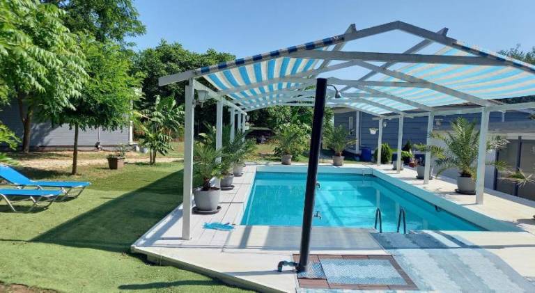 Beautiful vacation home with barbeque, garden & patio | Pets are welcome in Varna