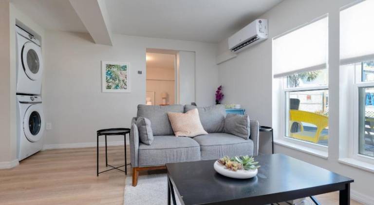 Rental apartment with 2 rooms for 4 persons — photo 3