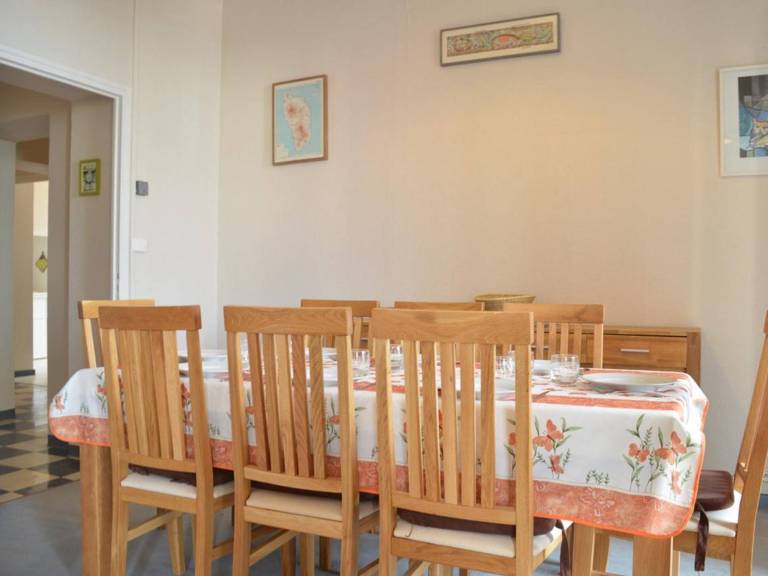 Rental apartment with 3 rooms for 6 persons — photo 5