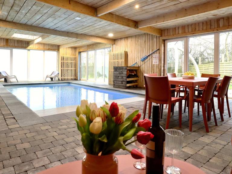 Vacation home with patio, private pool & sauna in Waimes