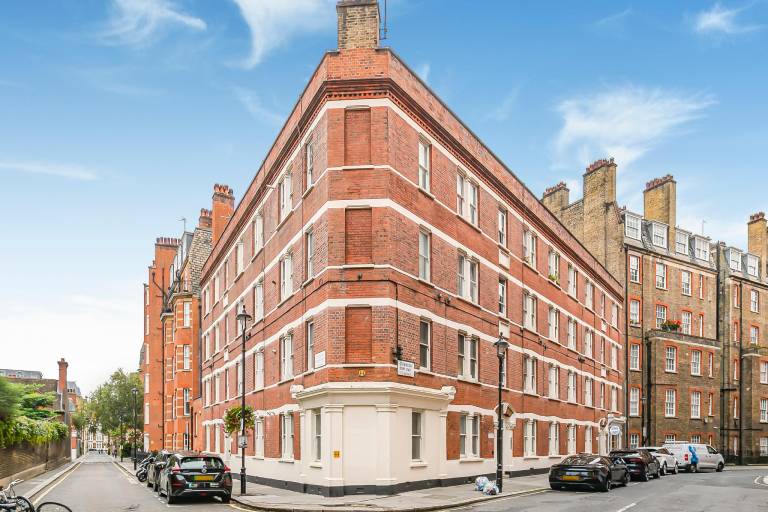 Rental apartment with sauna & hot tub | Next to Buckingham Palace | Suitable for remote work — photo 4