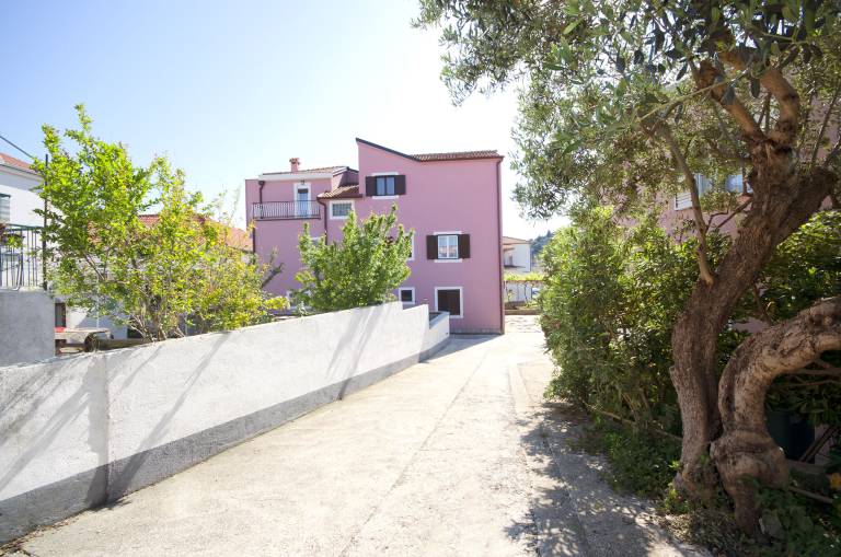 Apartments Peaceful port in Vodice
