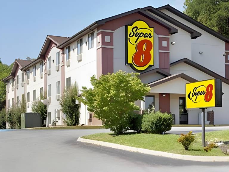 Super 8 By Wyndham Roanoke Va — photo 5