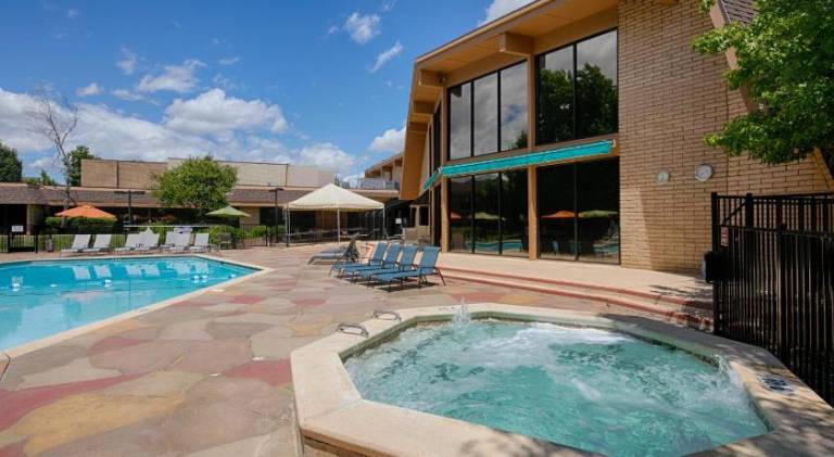 Red Lion Hotel Redding — photo 4