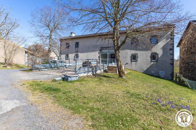 Cottage with terrace, yard & barbecue — photo 4