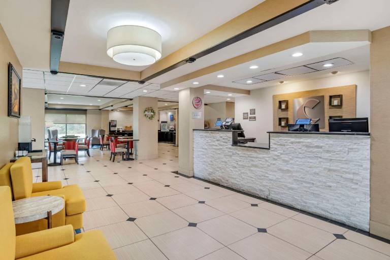 Comfort Inn Opelika - Auburn — photo 4