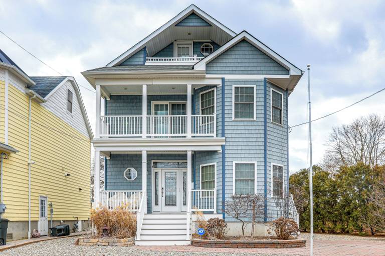 House  Bay Head