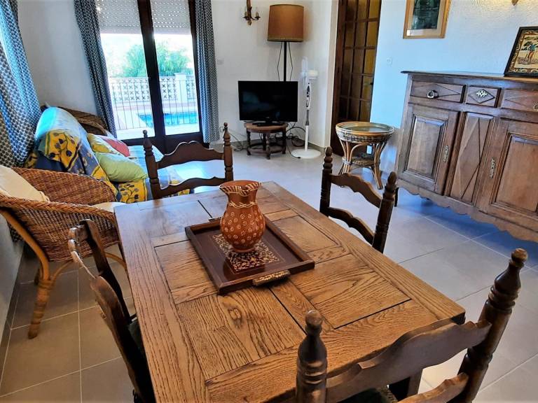 Fully equipped rental apartment with pool | Next to the beach | Pet-friendly — photo 5