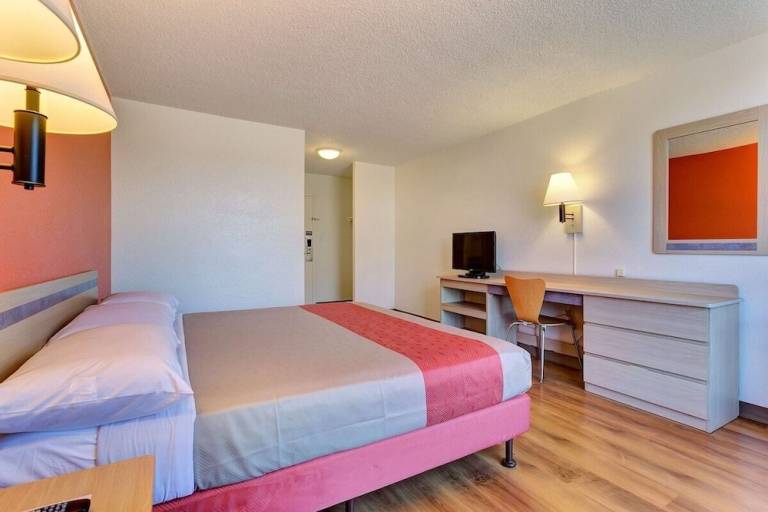 Motel  Redwood Shores