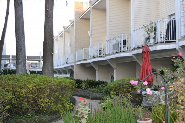 Condo  Metairie