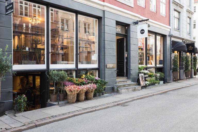 NEW 102M apt. Heart of copenhagen, Shopping street — photo 4
