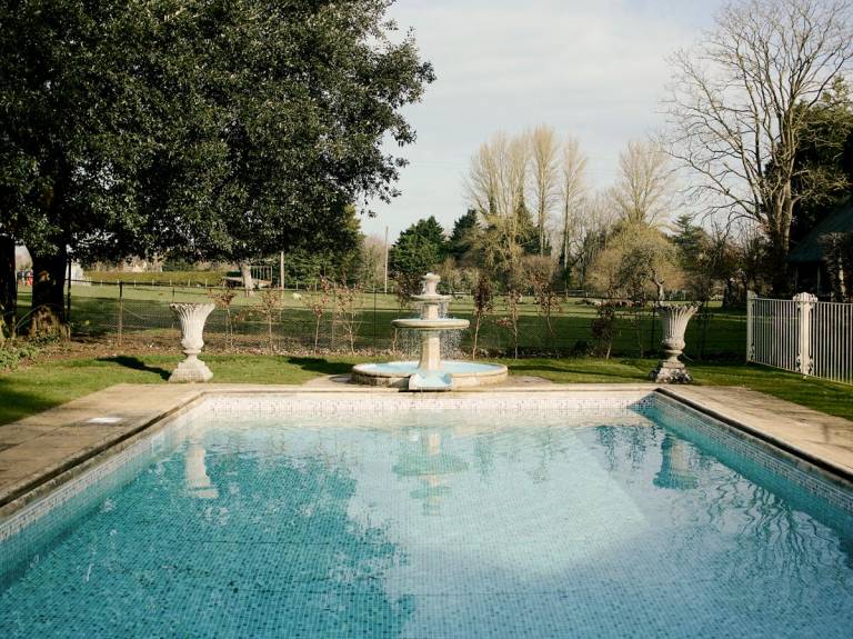 Villa with terrace, private pool & yard — photo 3