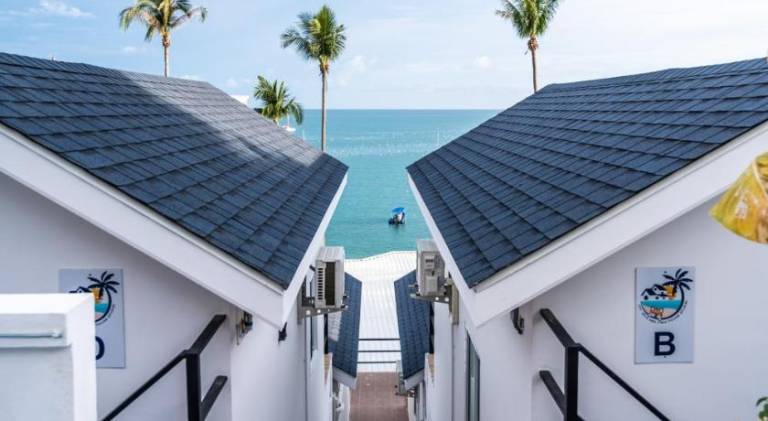 Vacation home with pool & patio in Rawai