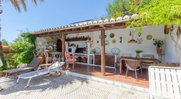 Fully equipped vacation home with barbeque, private pool & patio | Suitable for remote work | Pets allowed — photo 4