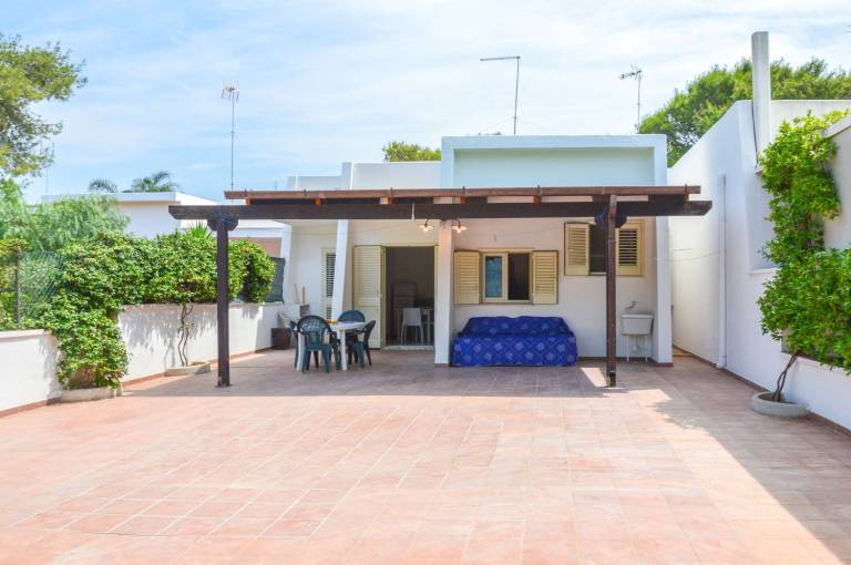 Lovely house with patio | Next to the beach | Pets are welcome — photo 2