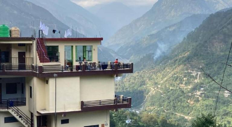 Bed and breakfast  Phata