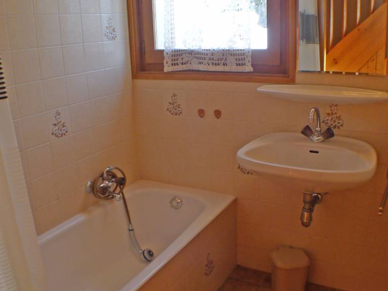 Holiday apartment with 2 rooms for 6 persons — photo 5