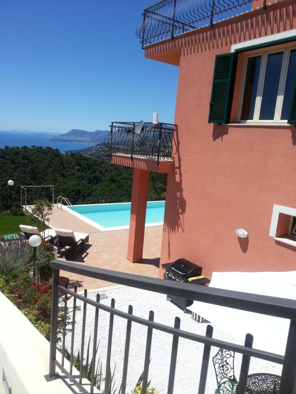 Villa Vallecrosia