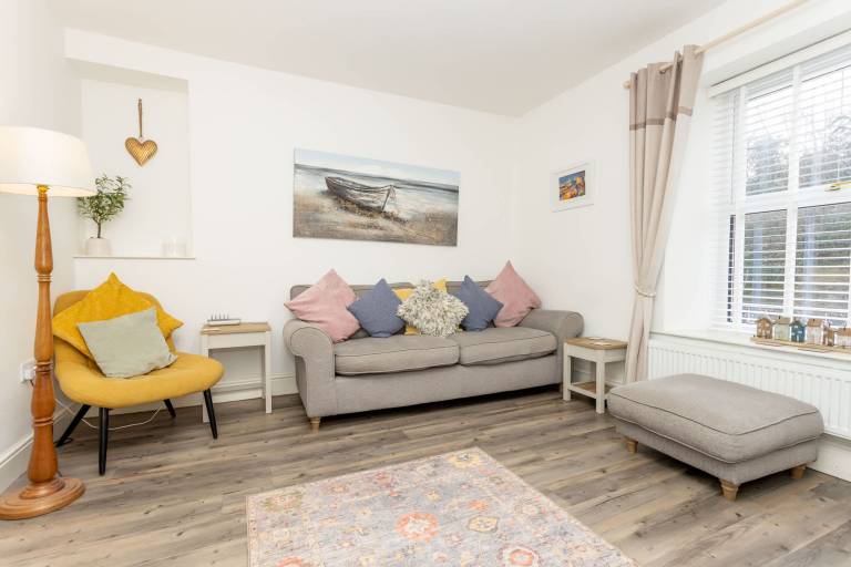Family-oriented vacation home with fast internet & garden | Beach nearby | Dogs allowed in Tenby