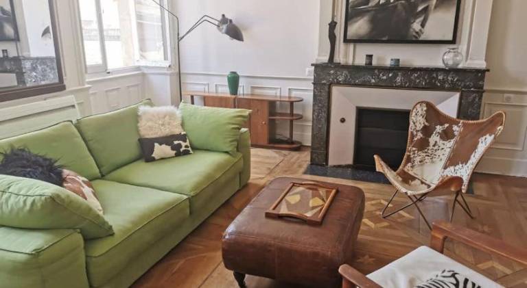 Holiday apartment | Next to Bordeaux Cathedral | Pets allowed in Bordeaux