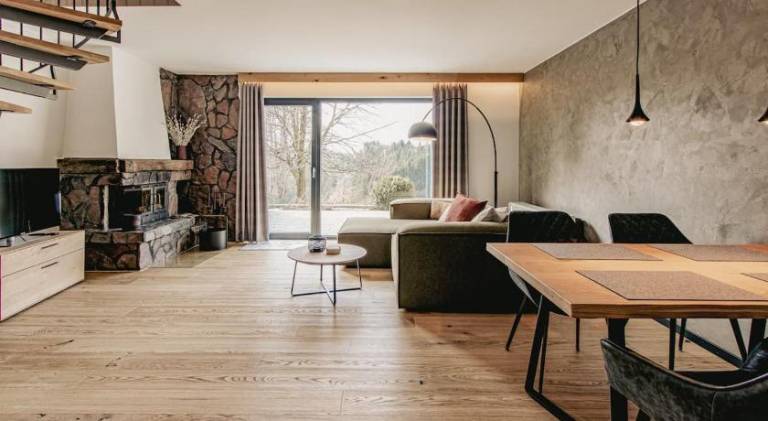 Chalet with sauna, terrace & jacuzzi in Winterberg