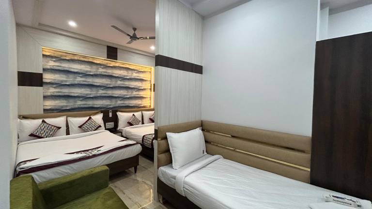 SANIDHYAM By Hotel sahu in Tola