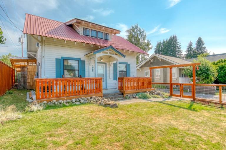 House Mount Hood