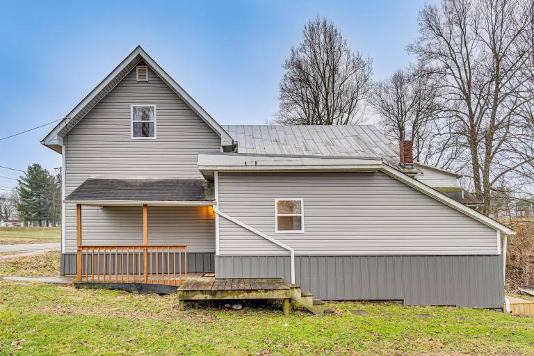 Pets Welcome! Quiet Economy Home w/ Spacious Yard — photo 3