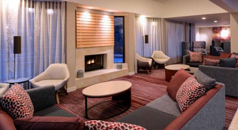 Sonesta Select Kansas City Airport Tiffany Springs — photo 3