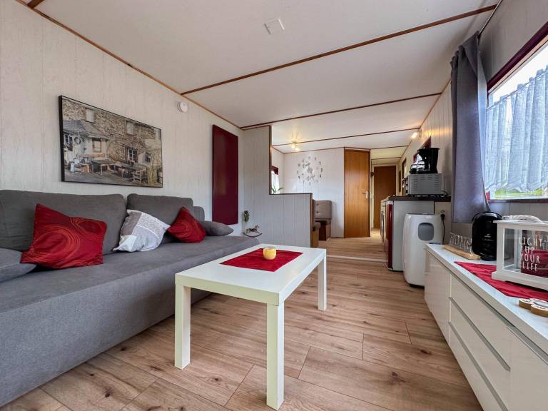 Chalet with sauna, patio & pool | Pets are welcome — photo 5