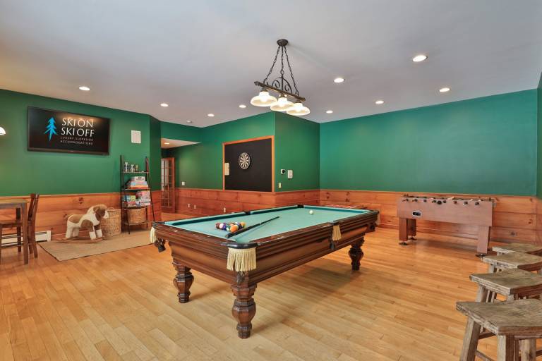 The Mountainside House - Luxury Home in Killington — photo 5