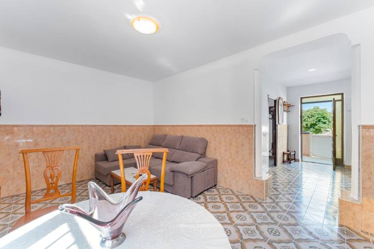 Nice vacation home with terrace | Pet-friendly — photo 3