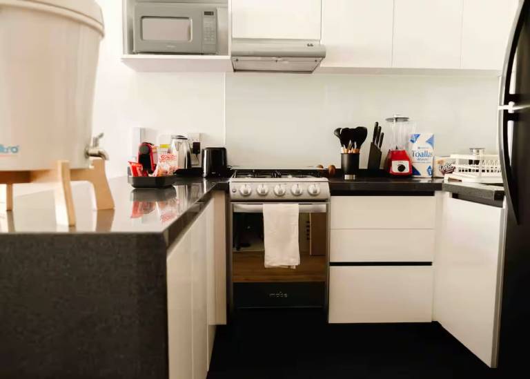 Rental apartment with terrace & fast internet — photo 4